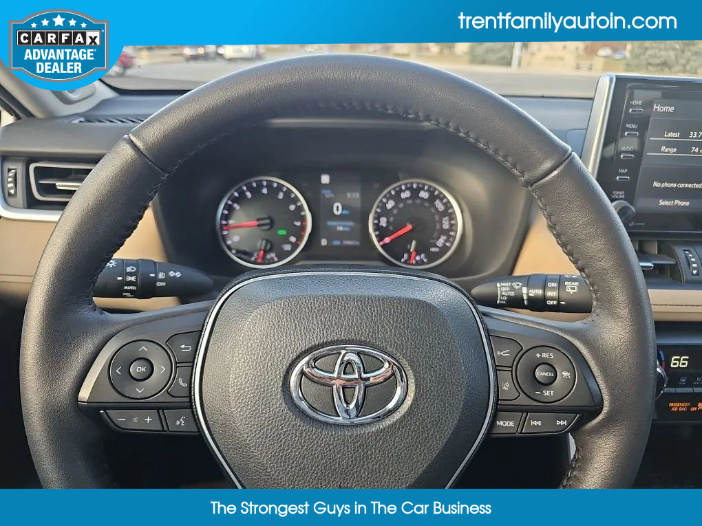 Used 2021 Toyota RAV4 XLE Premium image 56