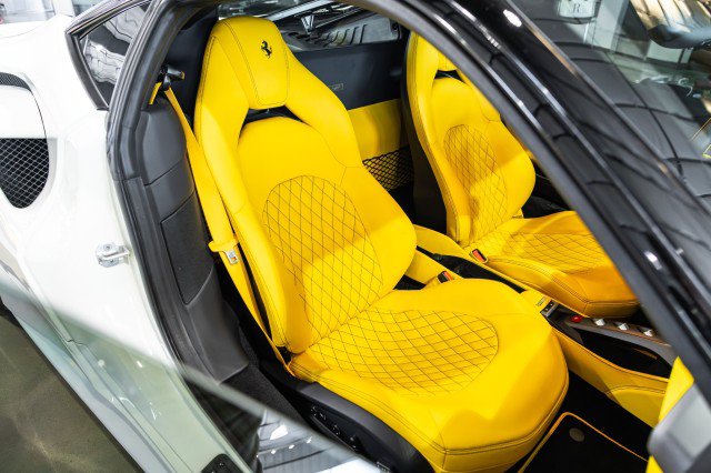 Used 2016 Ferrari 488 GTB RWD image 31