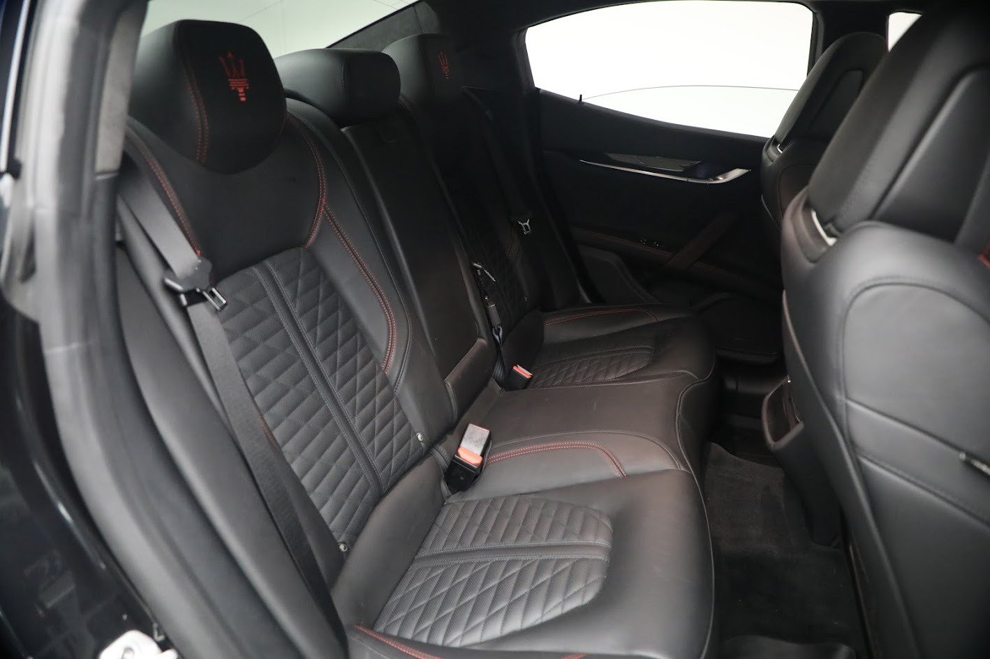 Certified 2023 Maserati Ghibli Modena Q4 AWD/4WD image 17