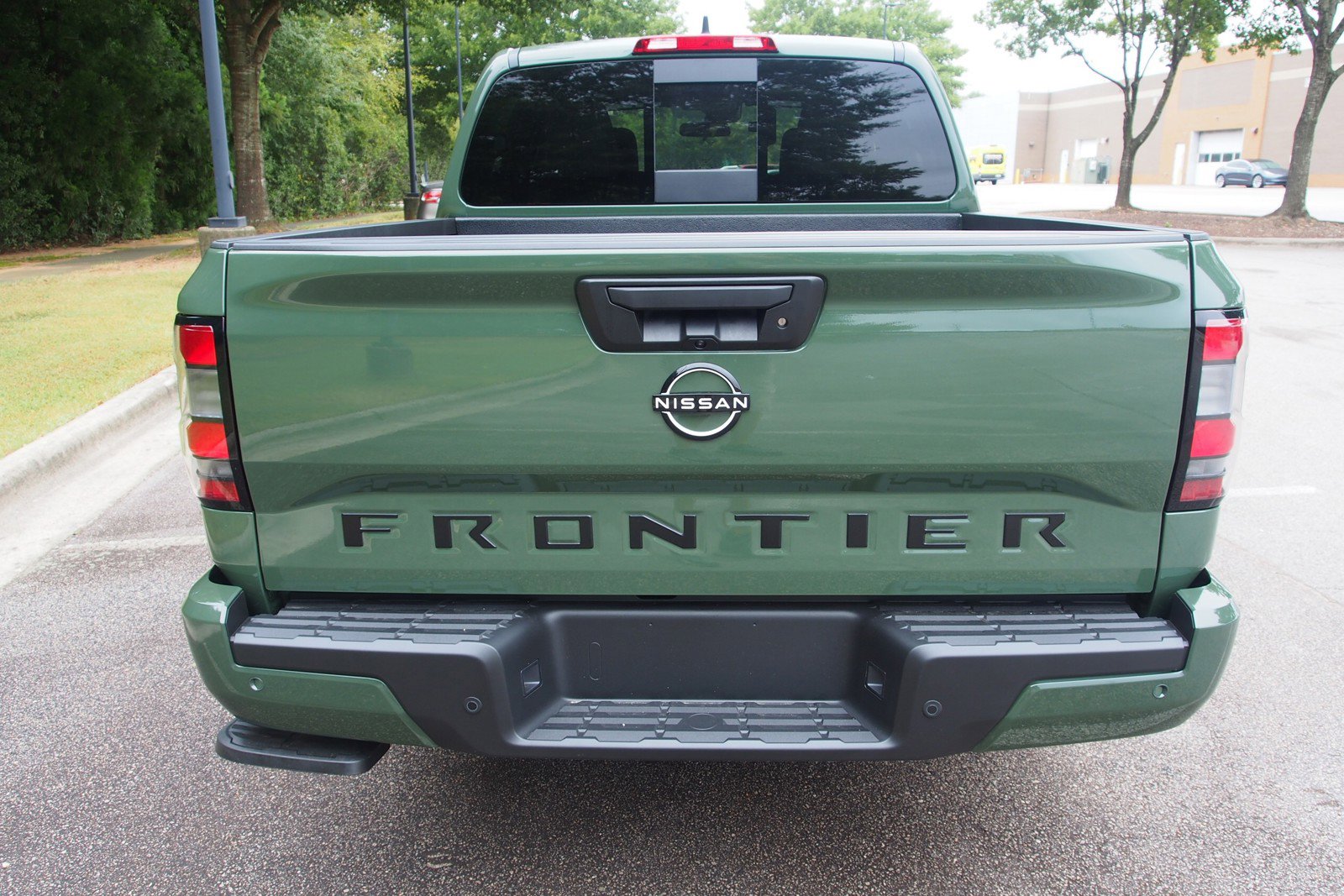 Used 2026 Nissan Frontier SV image 6