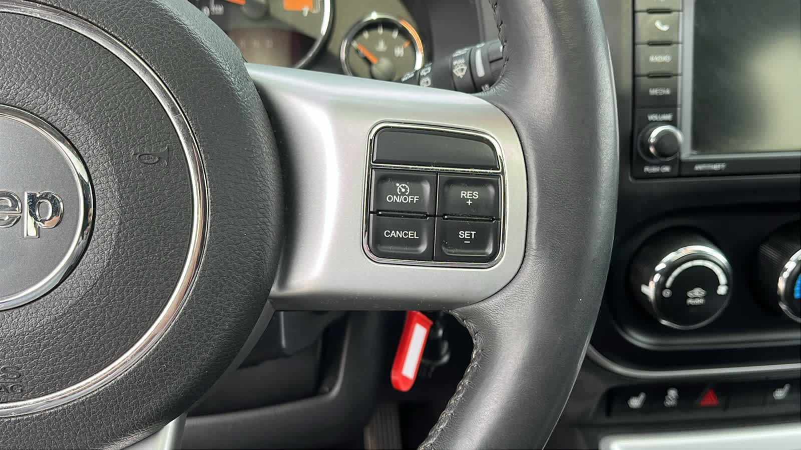 Used 2017 Jeep Compass High Altitude image 13