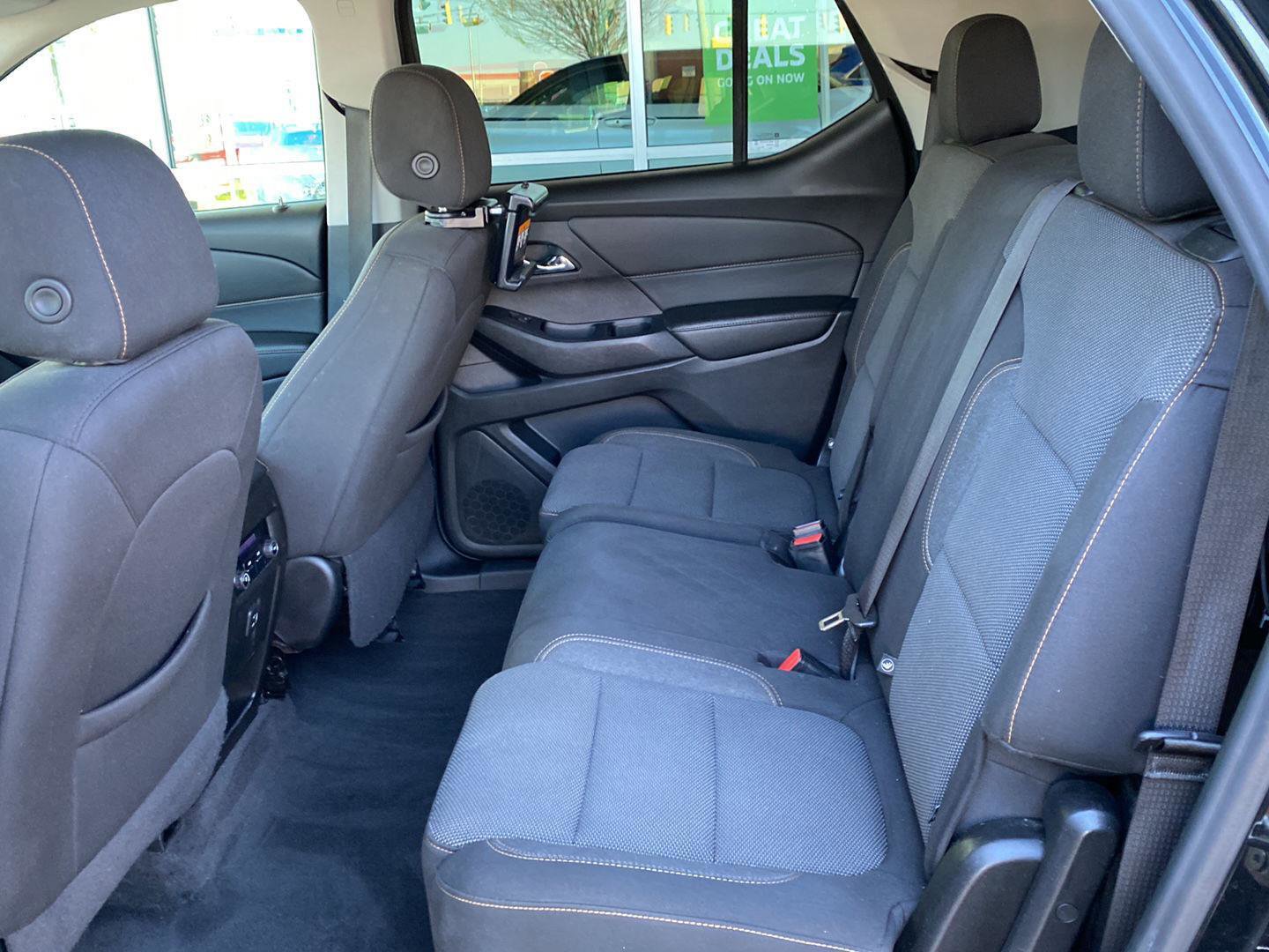 Used 2020 Chevrolet Traverse LS image 15