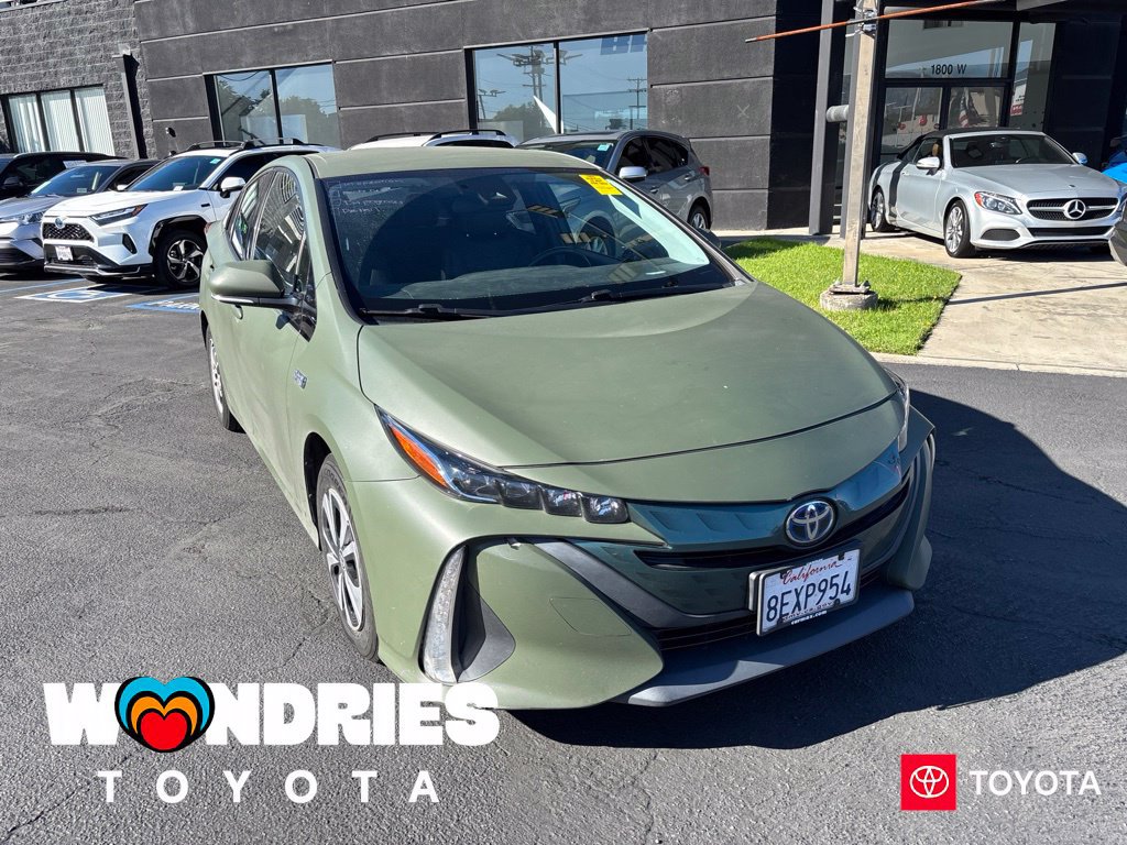 Used 2018 Toyota Prius Prime Premium FWD image 1