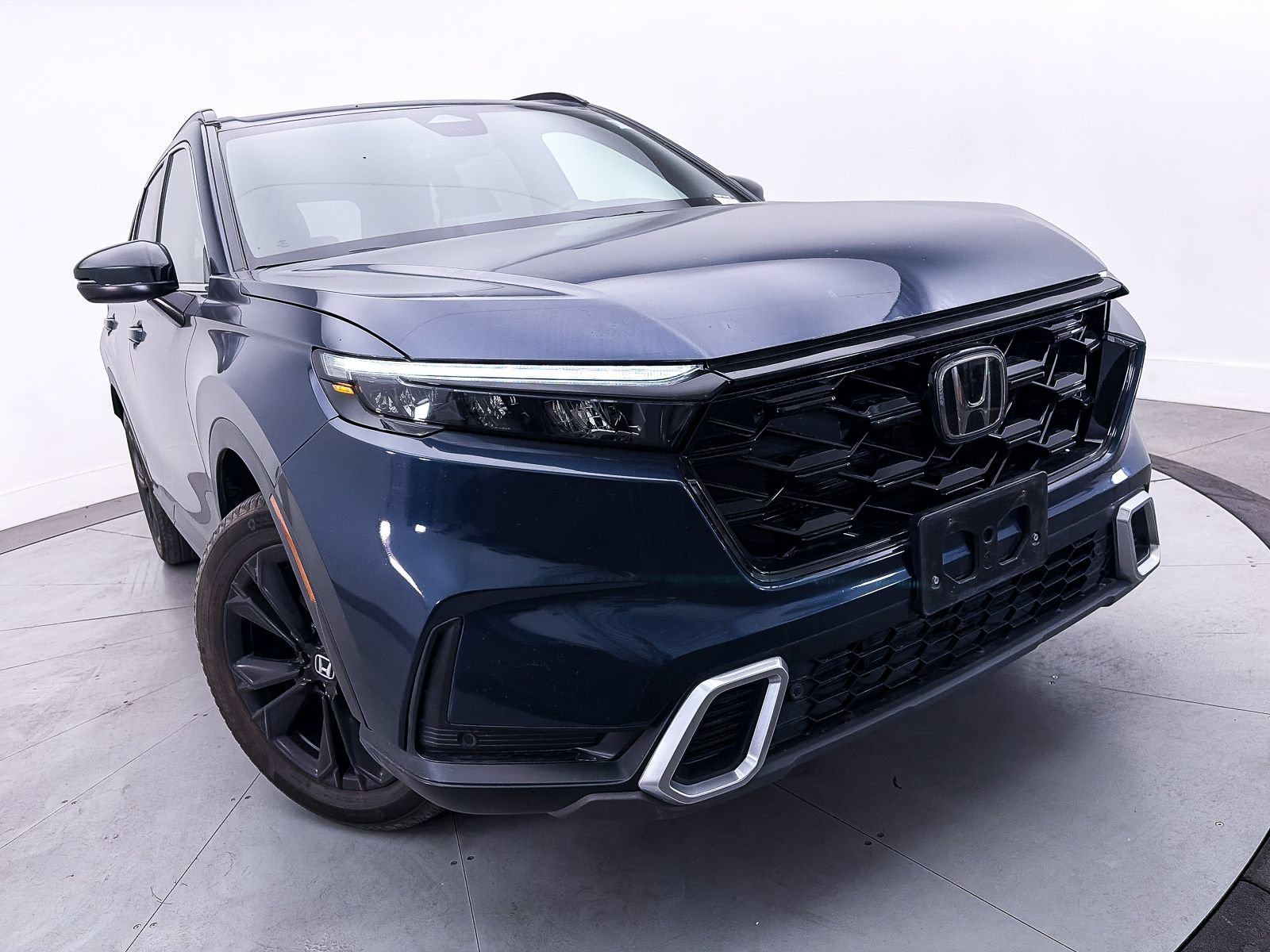 Used 2024 Honda CR-V Sport Touring image 9