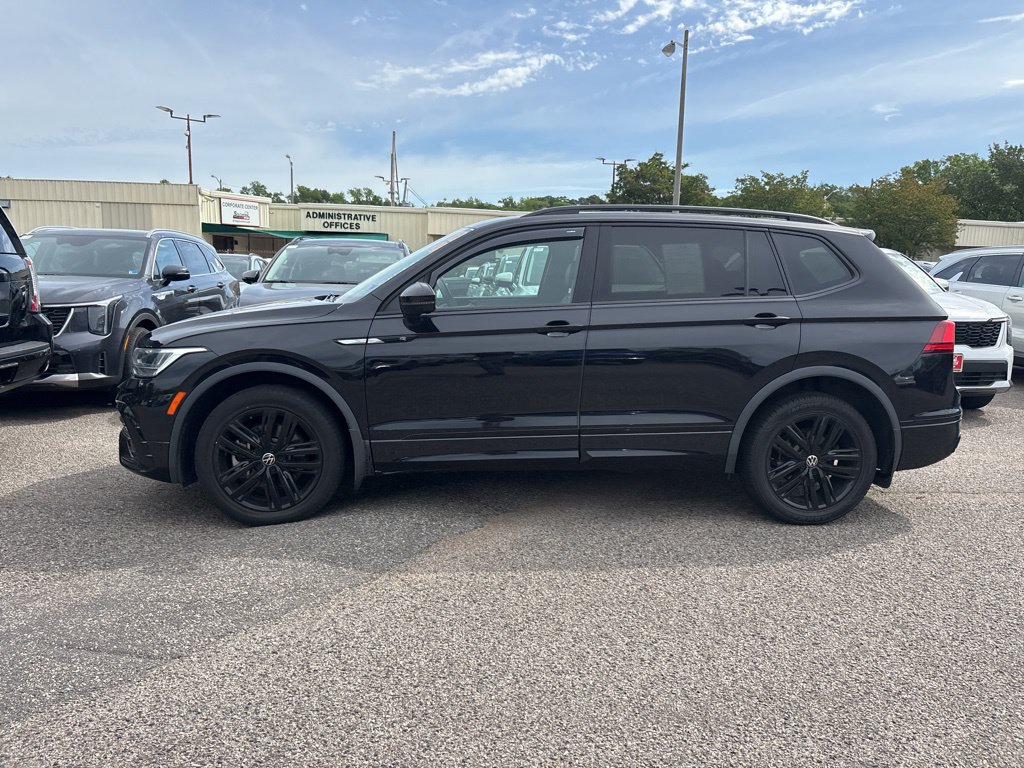 Used 2022 Volkswagen Tiguan SE R-Line AWD/4WD image 14