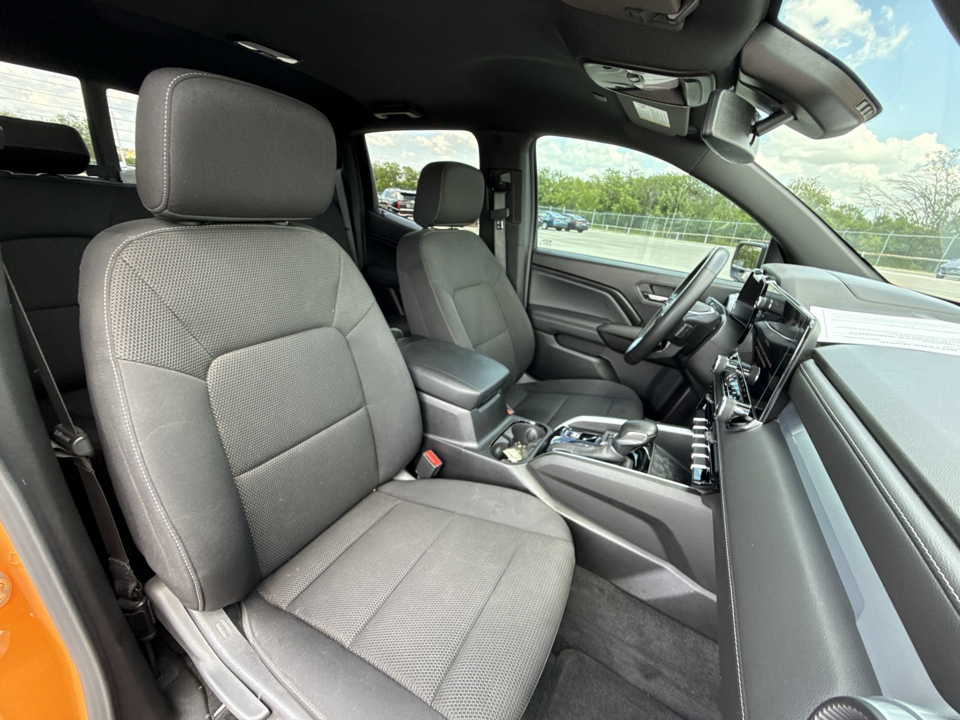 Used 2026 Chevrolet Colorado LT RWD image 25