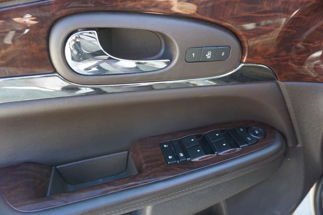 Used 2014 Buick Enclave Leather FWD image 17