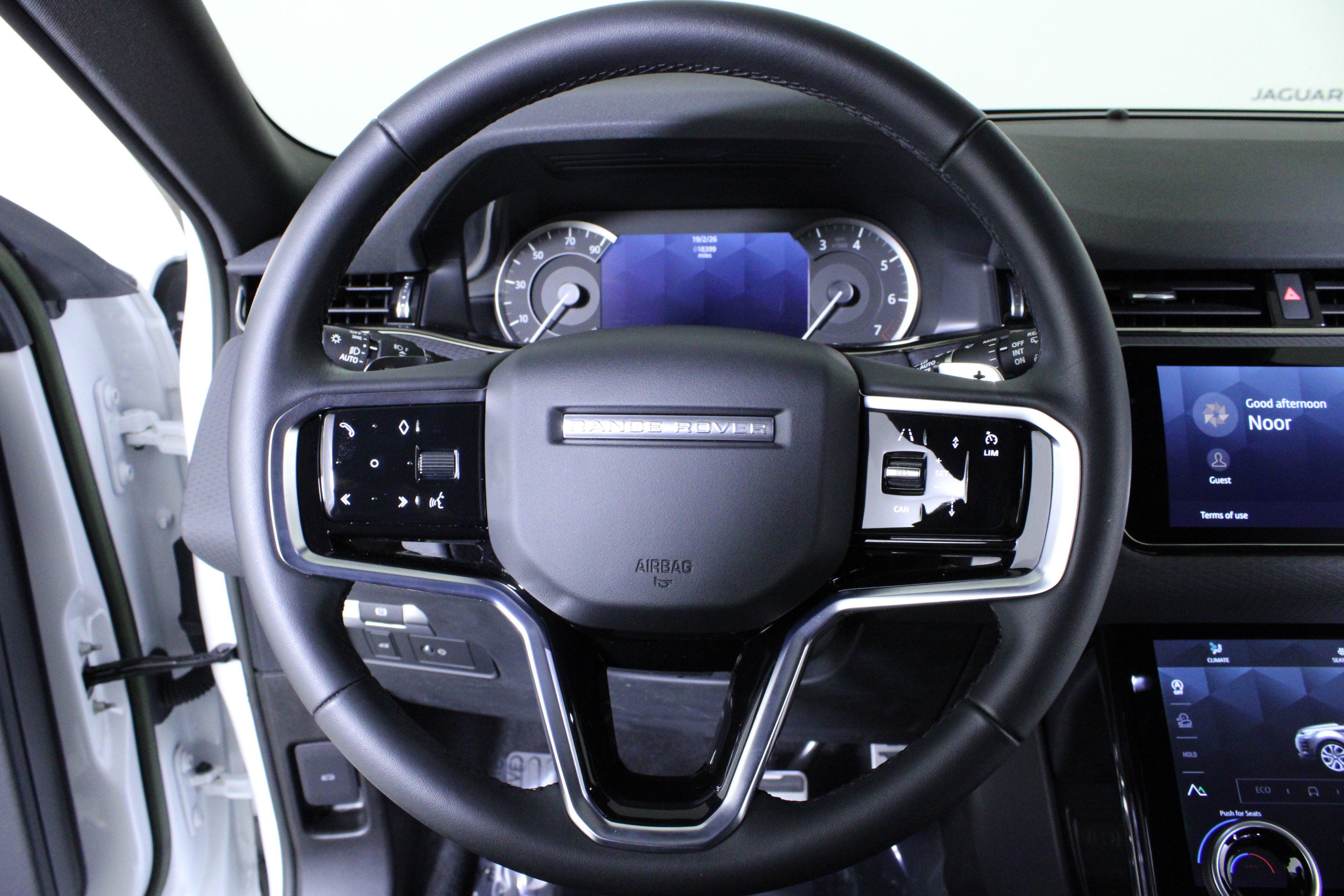 Used 2023 Land Rover Range Rover Evoque R-Dynamic S image 20