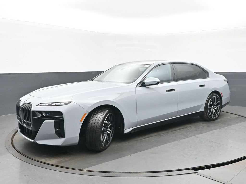 Used 2023 BMW 760i xDrive image 7