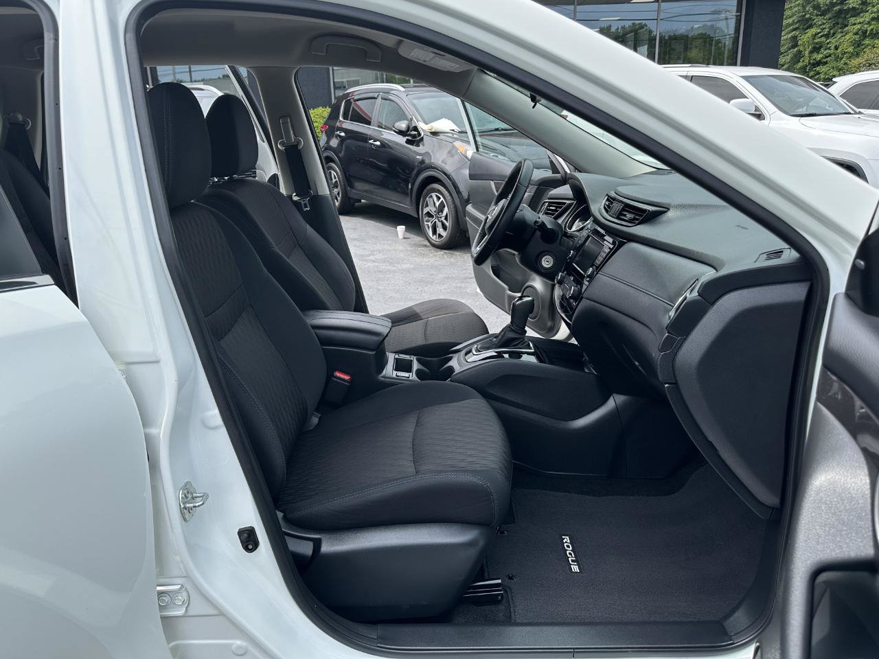 Used 2019 Nissan Rogue S w/ Special Edition Package AWD/4WD image 44