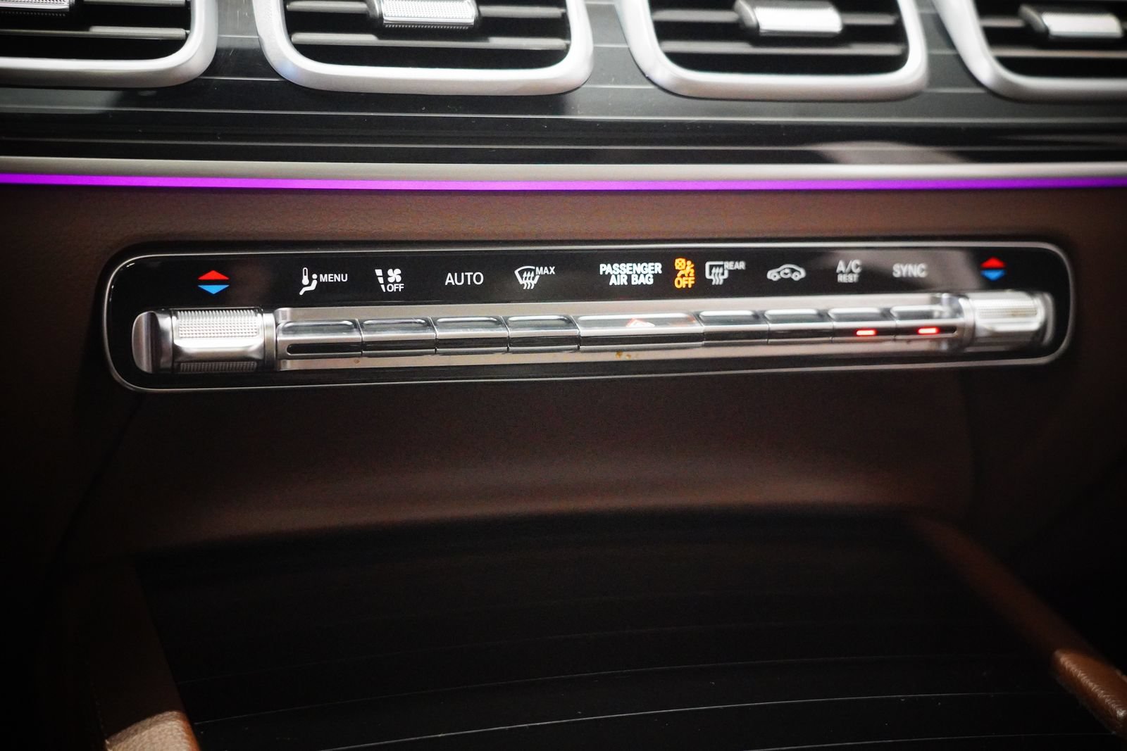 Certified 2024 Mercedes-Benz GLE 450 4MATIC image 26