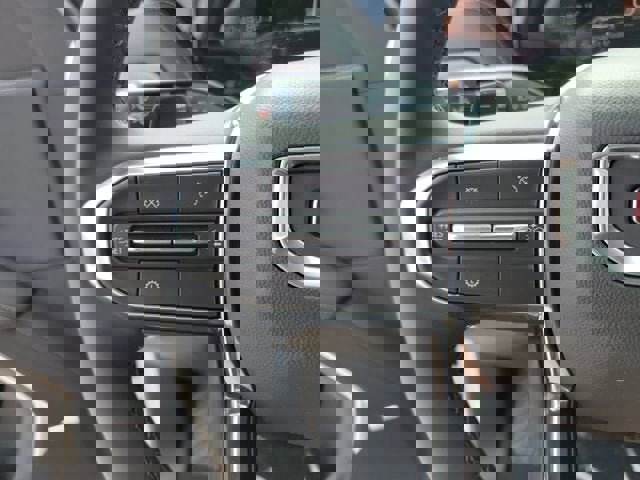 New 2026 GMC Yukon XL Elevation image 28