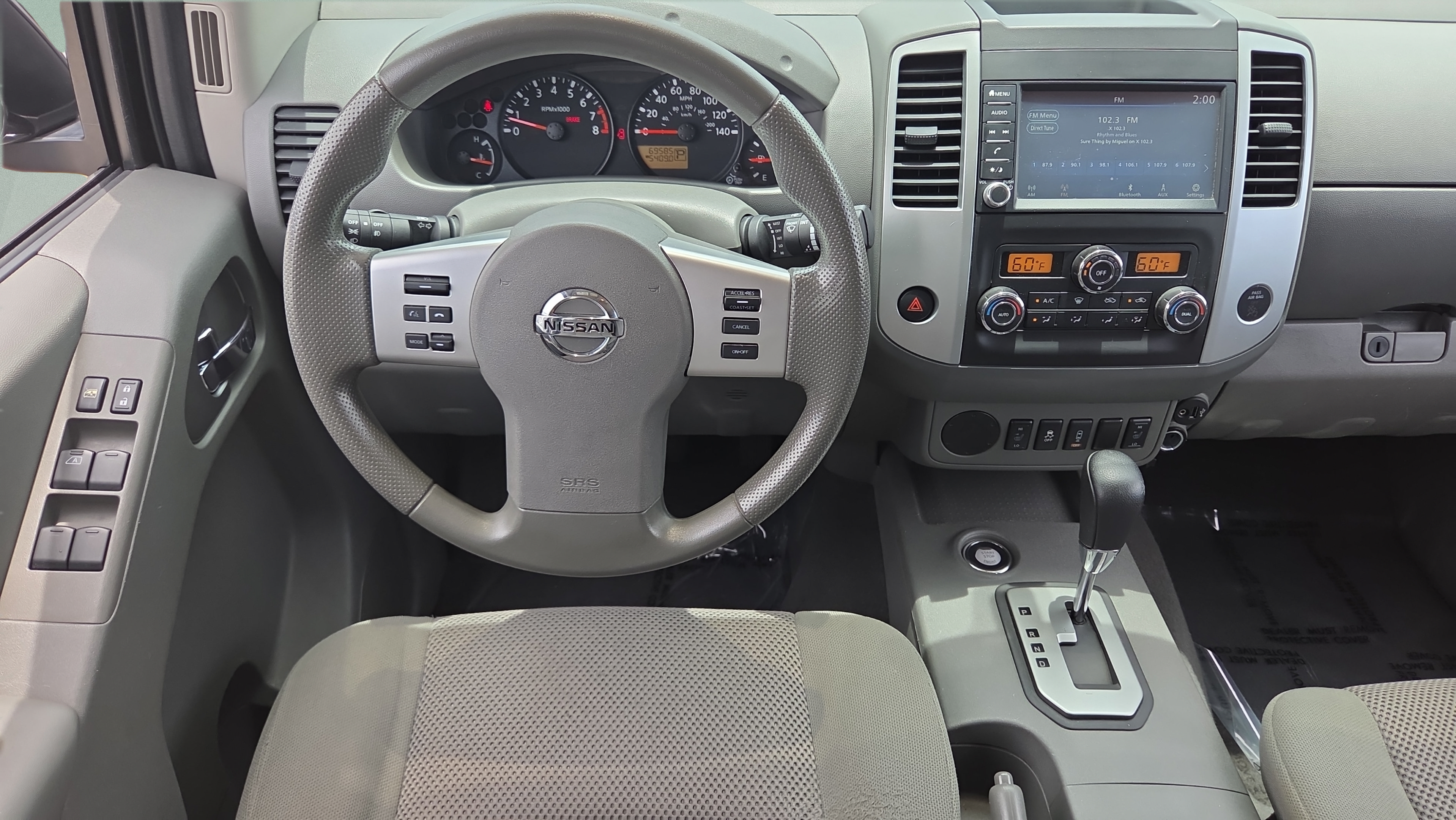 Used 2021 Nissan Frontier SV w/ Midnight Edition Floor Mats RWD image 12