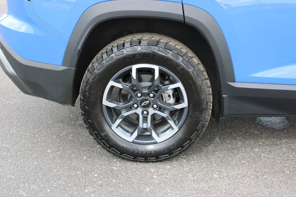 Used 2025 Chevrolet Equinox ACTIV w/ Safety and Technology Package image 13