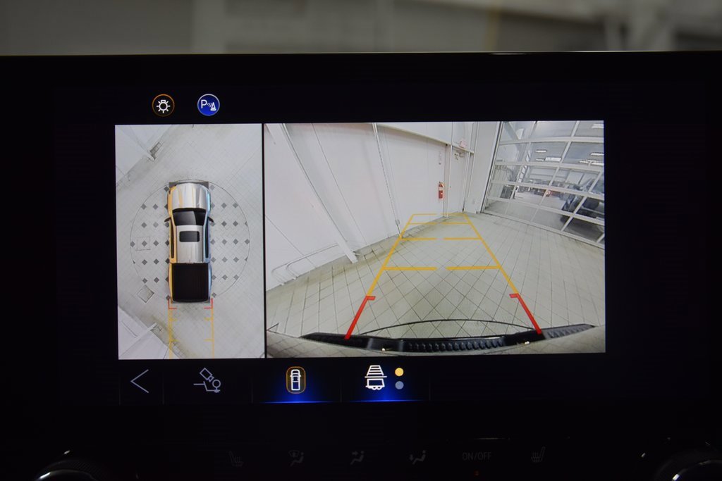 Certified 2024 Chevrolet Colorado ZR2 w/ Technology Package image 51