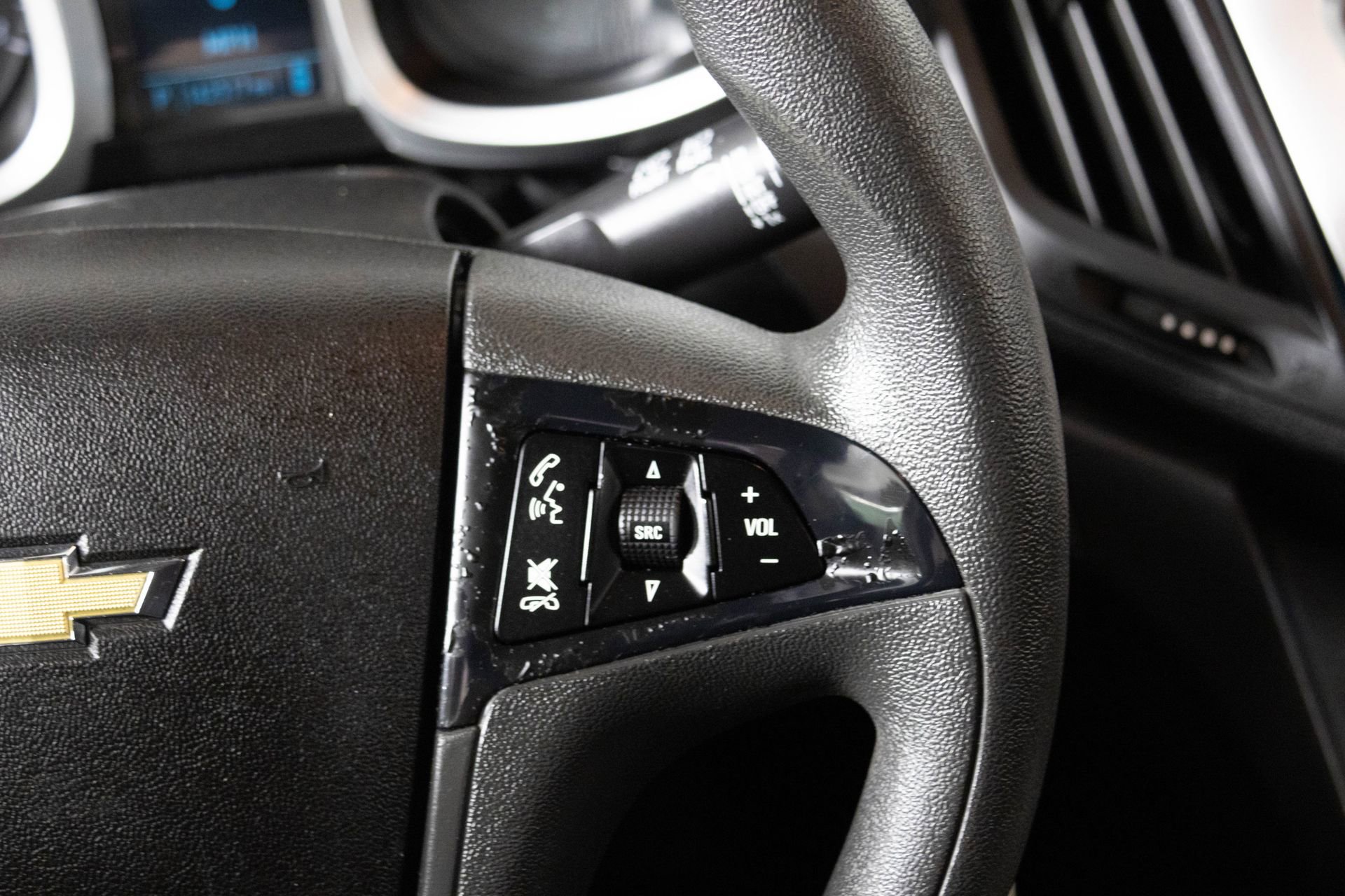 Used 2015 Chevrolet Equinox LS image 30