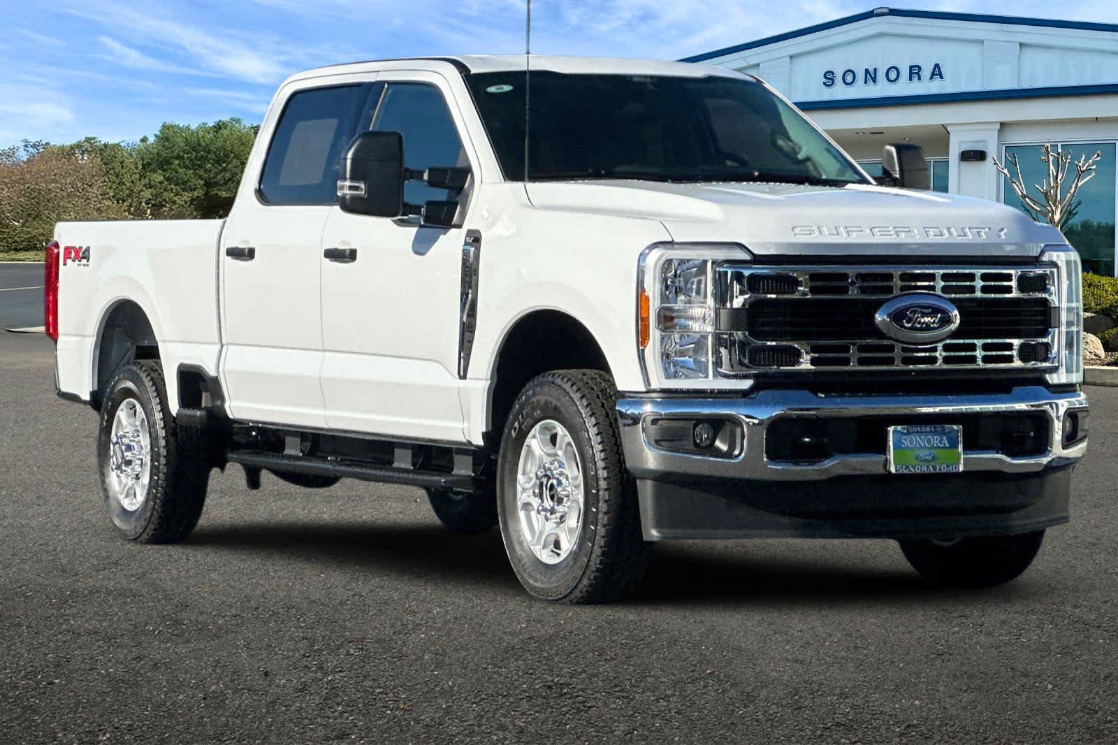 New 2026 Ford F250 XLT w/ FX4 Off-Road Package AWD/4WD image 2