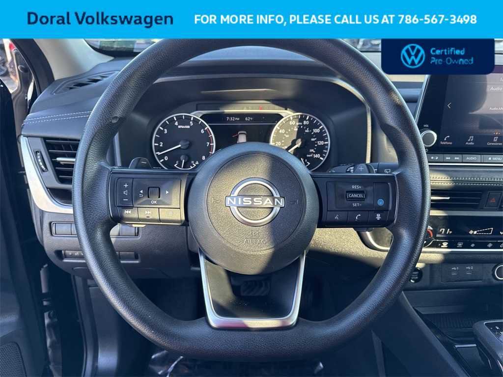 Used 2024 Nissan Rogue SV image 14