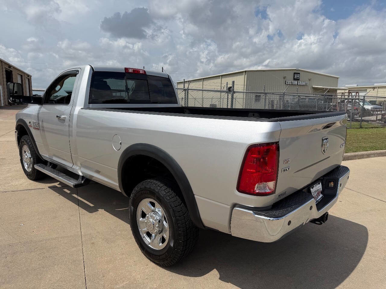 Used 2014 RAM 2500 SLT w/ Popular Equipment Group AWD/4WD image 11