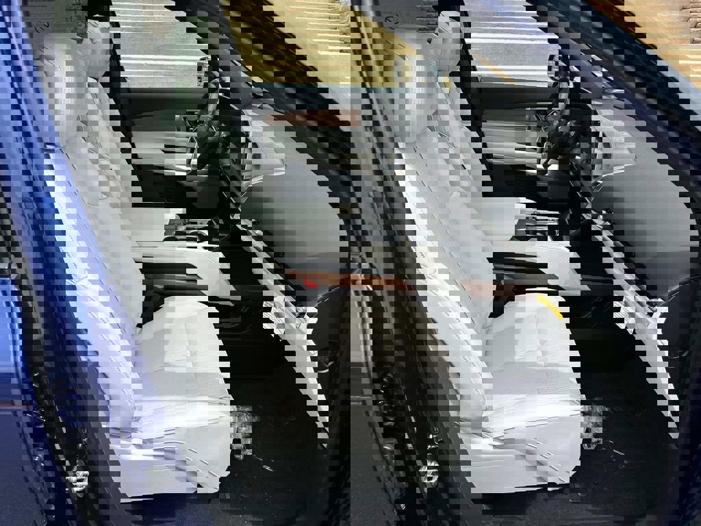 New 2026 Cadillac Vistiq Sport image 9