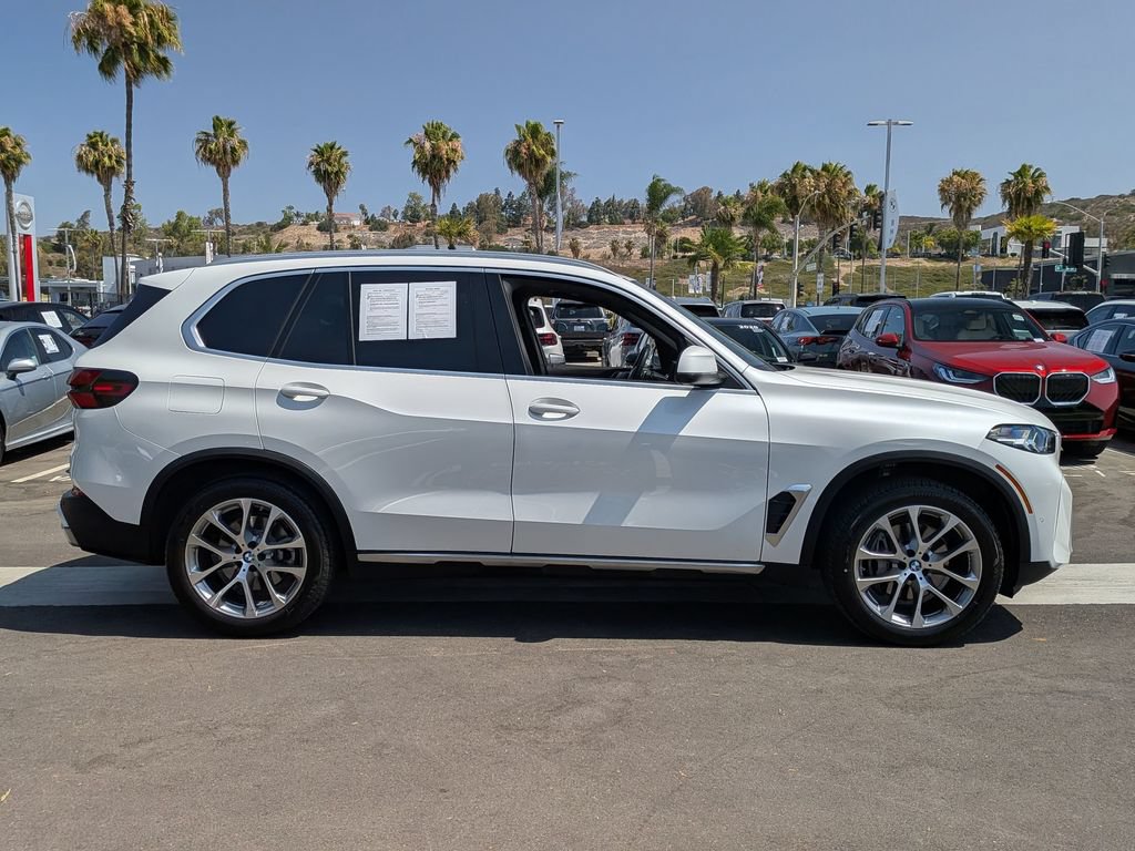 Certified 2024 BMW X5 sDrive40i w/ Parking Assistance Package RWD image 3