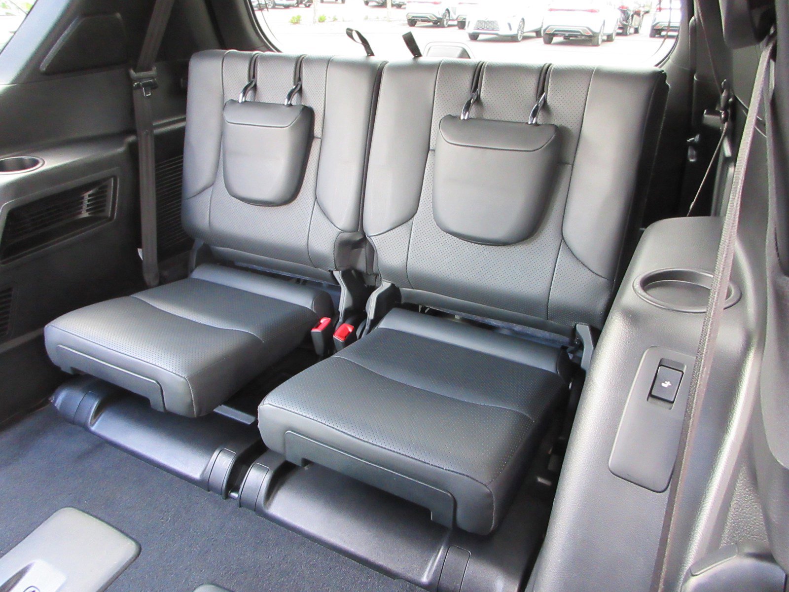 Used 2023 Lexus GX 460 Luxury w/ Sport Design Package AWD/4WD image 20