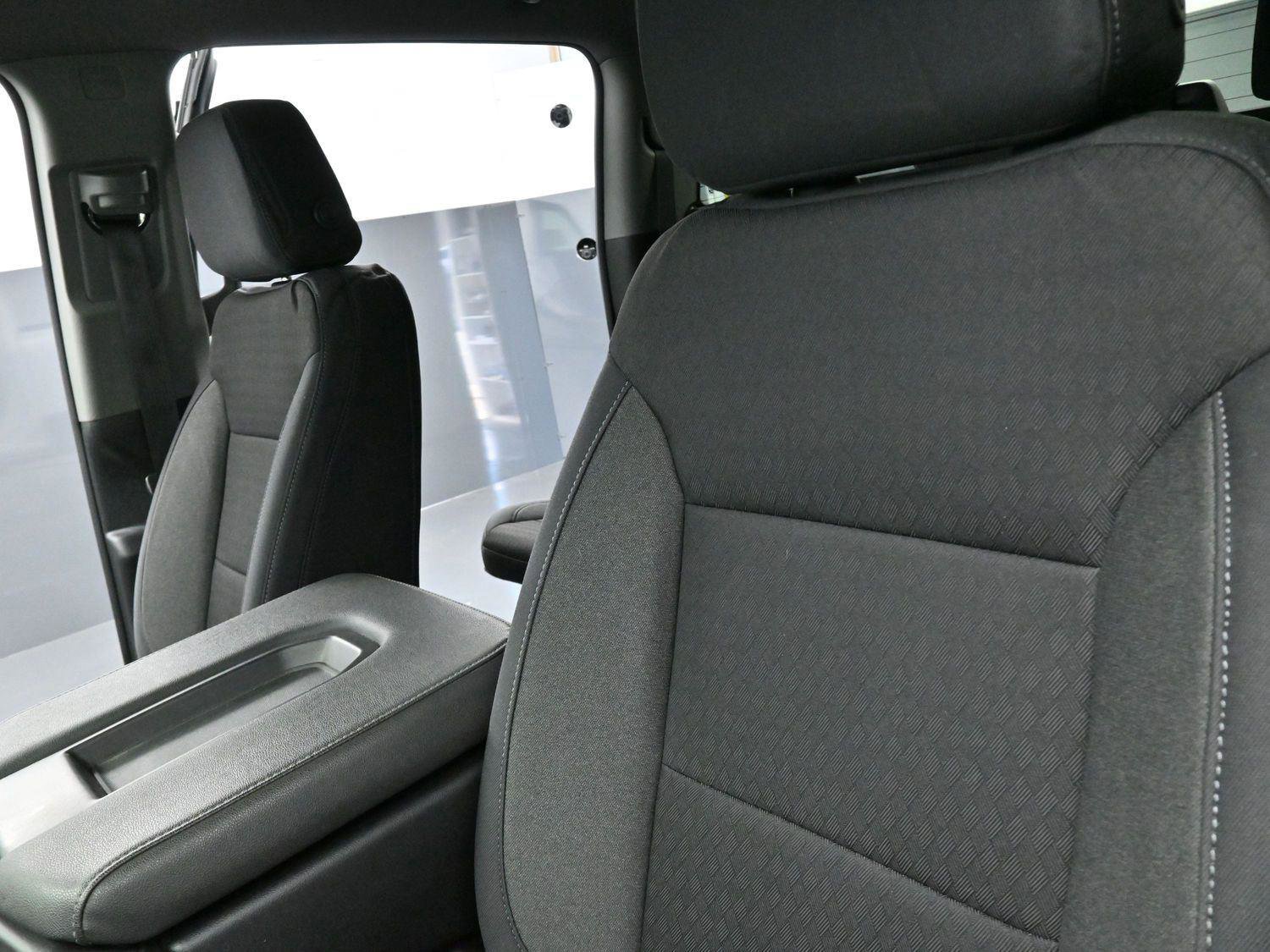 Used 2024 Chevrolet Silverado 2500 Custom w/ Custom Value Package image 14