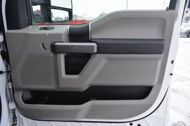 Used 2019 Ford F250 XLT w/ XLT Value Package image 42