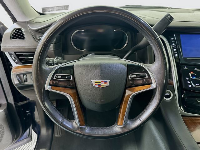 Used 2020 Cadillac Escalade ESV Luxury image 12