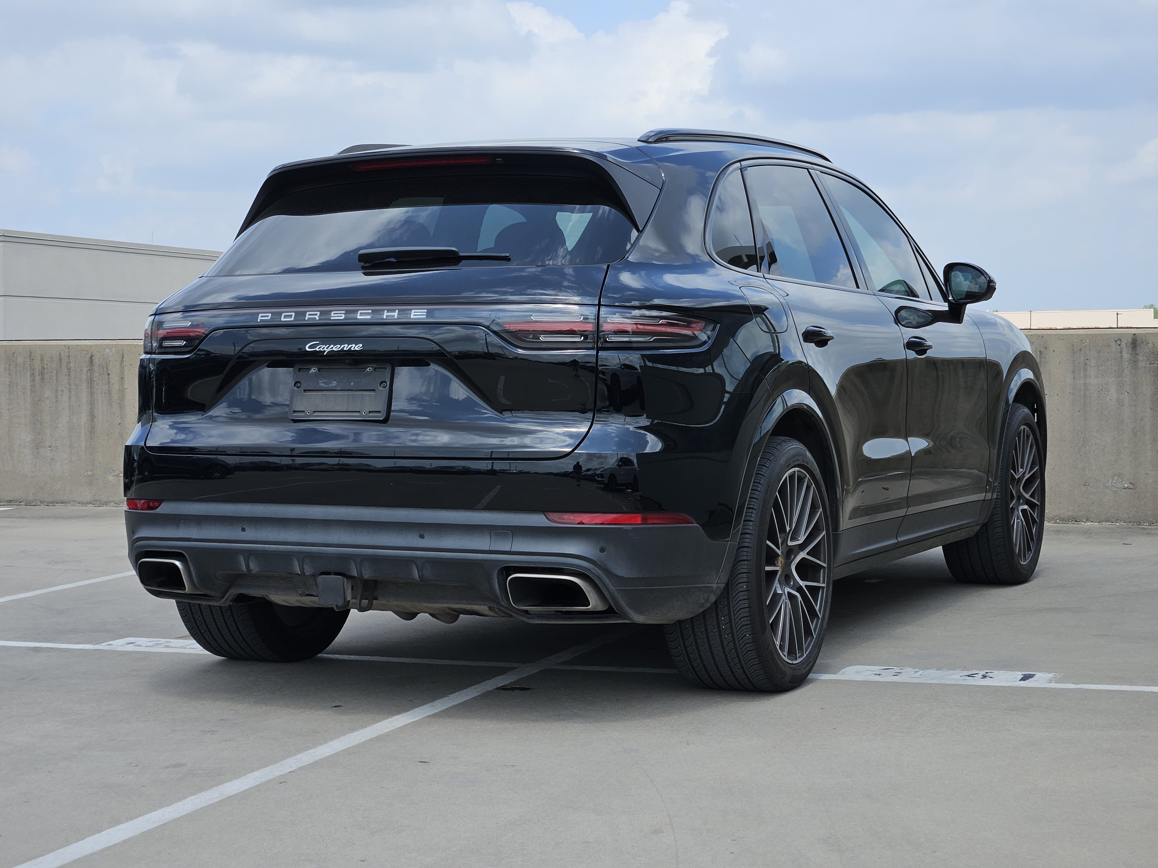 Certified 2023 Porsche Cayenne image 8
