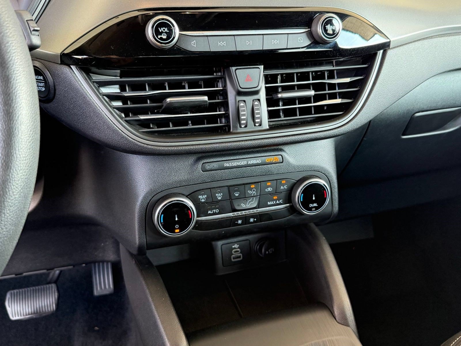 Certified 2025 Ford Escape Active FWD image 21