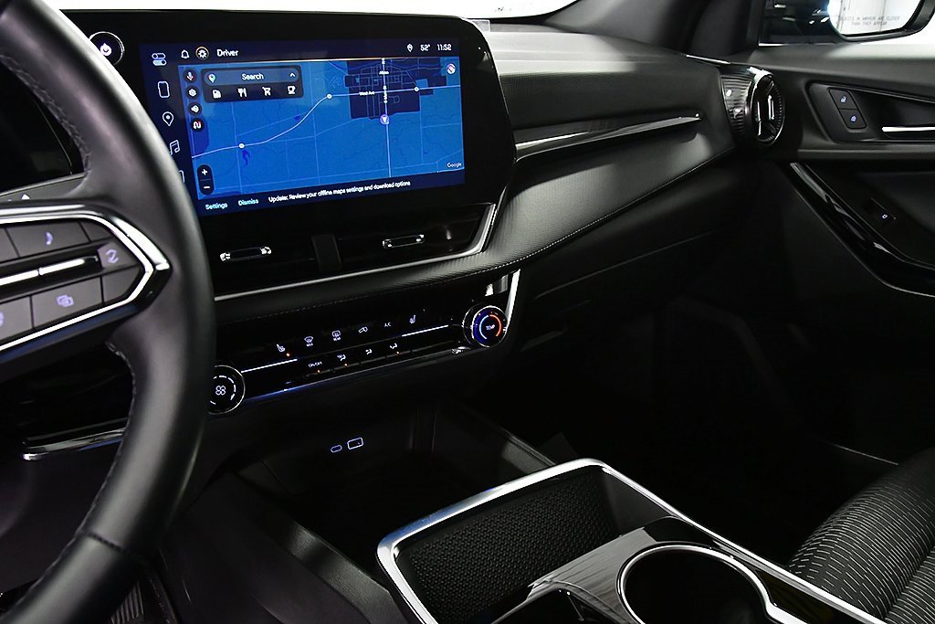 Used 2025 Chevrolet Equinox LT w/ Safety and Technology Package image 20