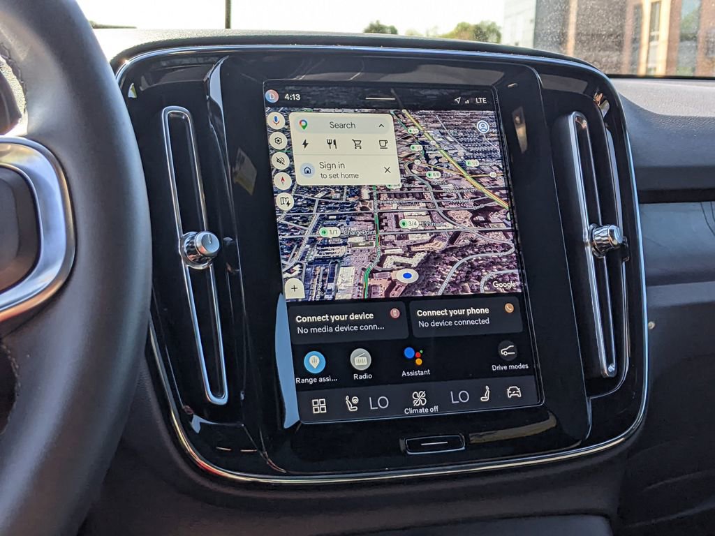 Certified 2023 Volvo C40 P8 Recharge Ultimate image 18