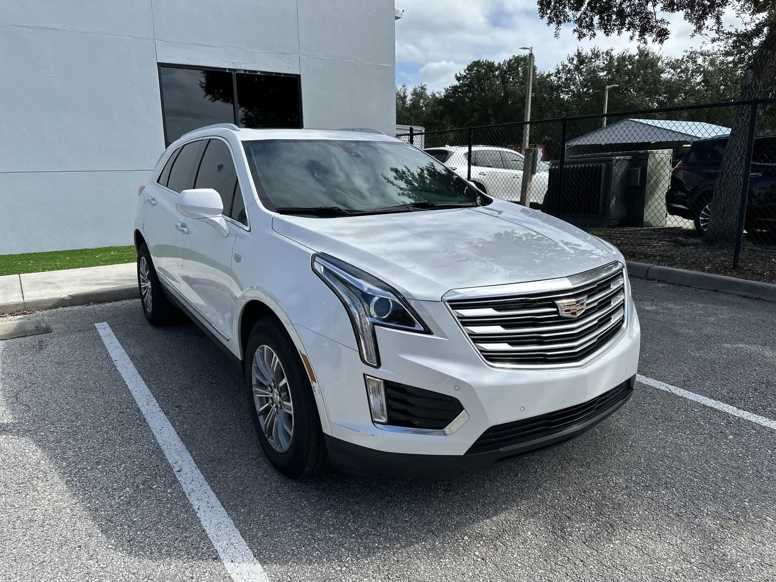 Used 2017 Cadillac XT5 Luxury FWD image 11