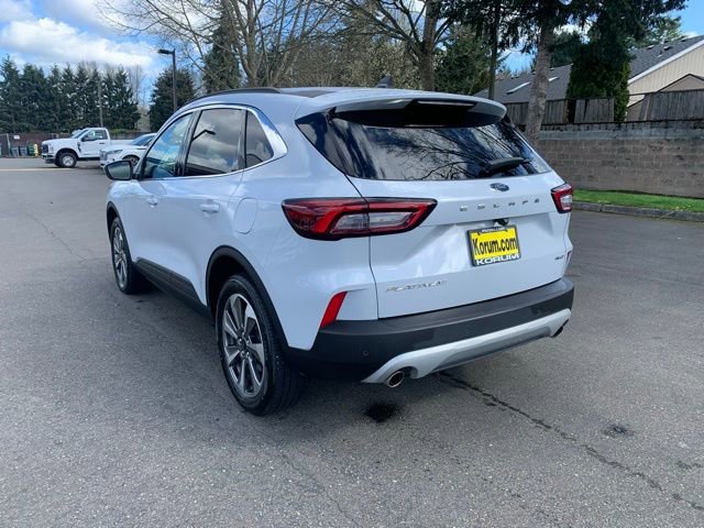Used 2025 Ford Escape Platinum AWD/4WD image 3
