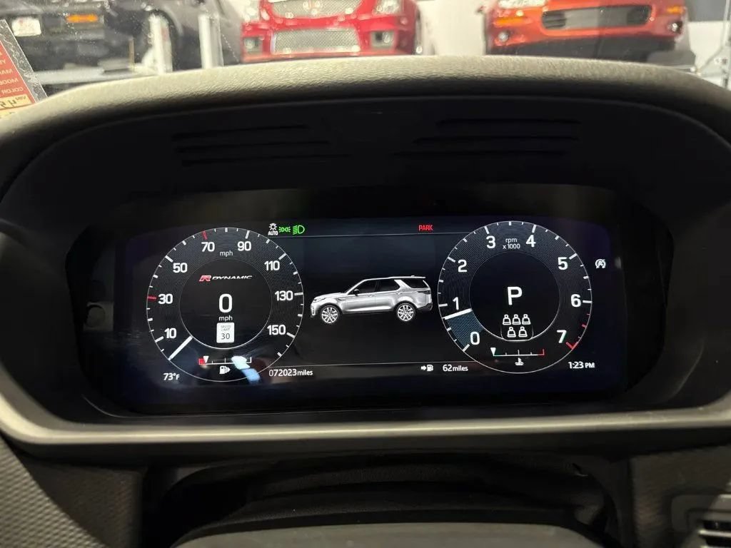 Used 2022 Land Rover Discovery S R-Dynamic AWD/4WD image 16