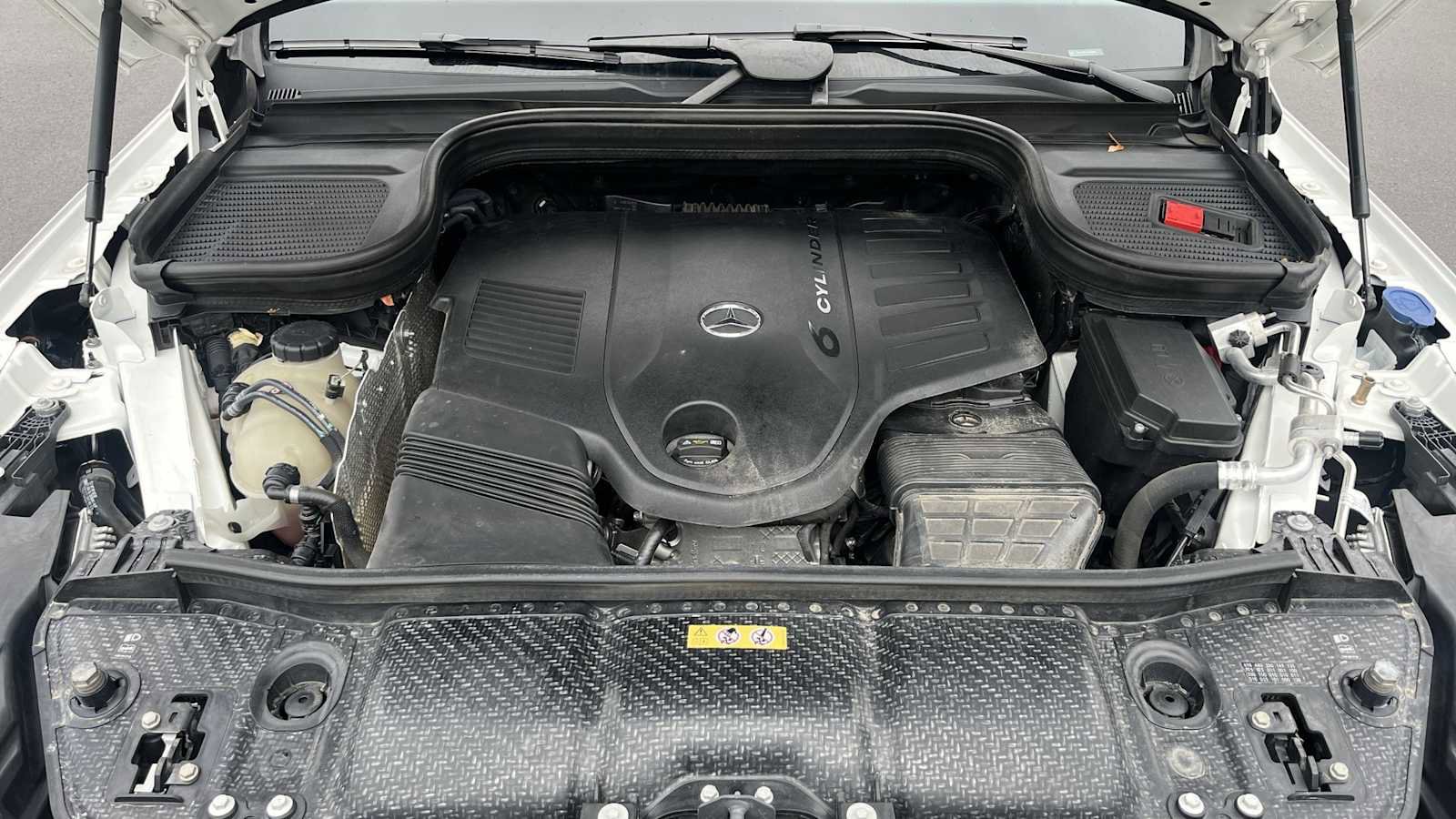Used 2022 Mercedes-Benz GLS 450 4MATIC image 18