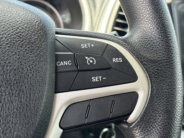 Used 2015 Jeep Cherokee Sport FWD image 34
