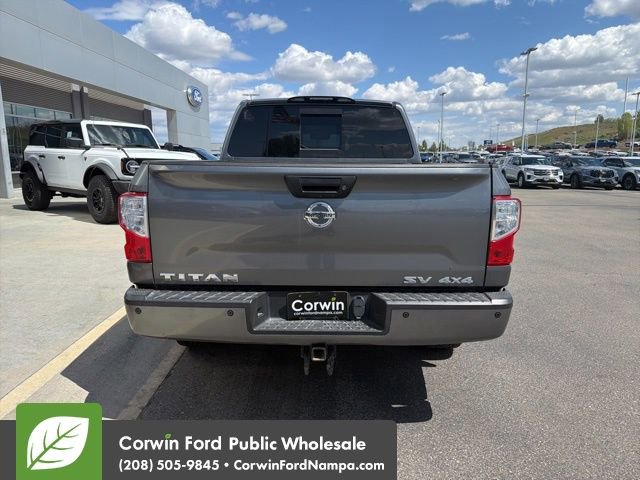 Used 2018 Nissan Titan SV w/ SV Convenience Package AWD/4WD image 15
