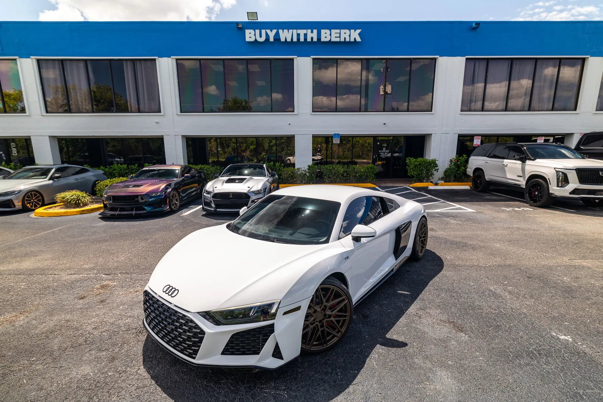 Used 2023 Audi R8 V10 performance RWD image 3