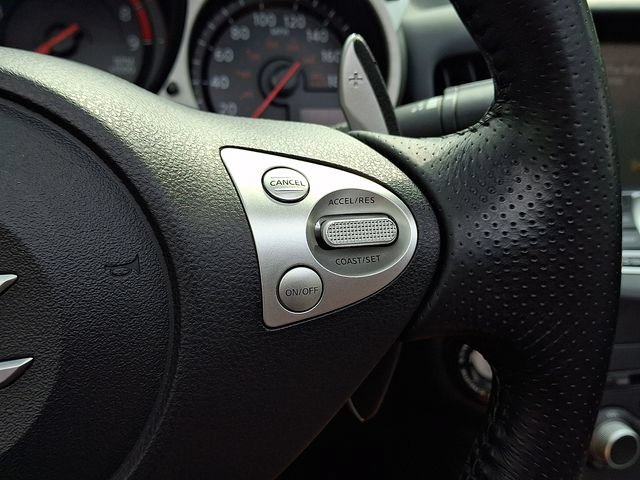 Used 2016 Nissan 370Z Touring Sport RWD image 21