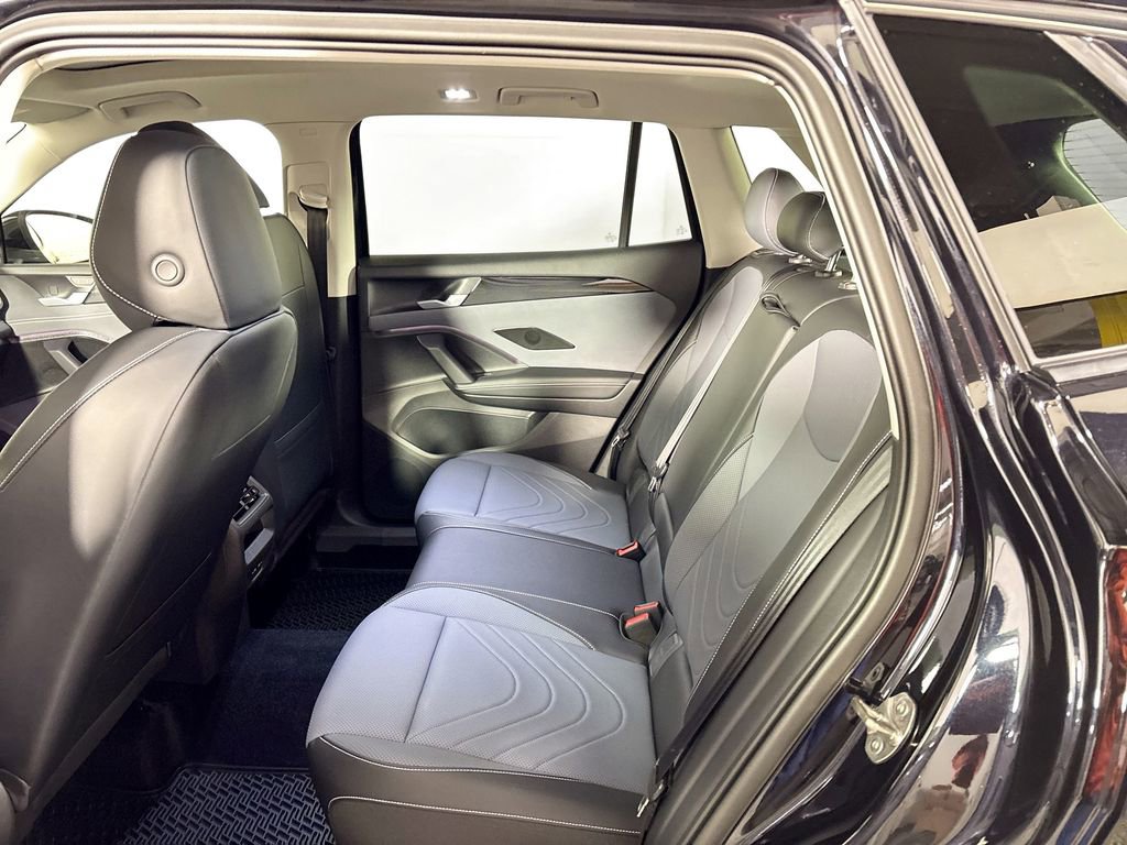 New 2026 Volkswagen Tiguan SE image 20