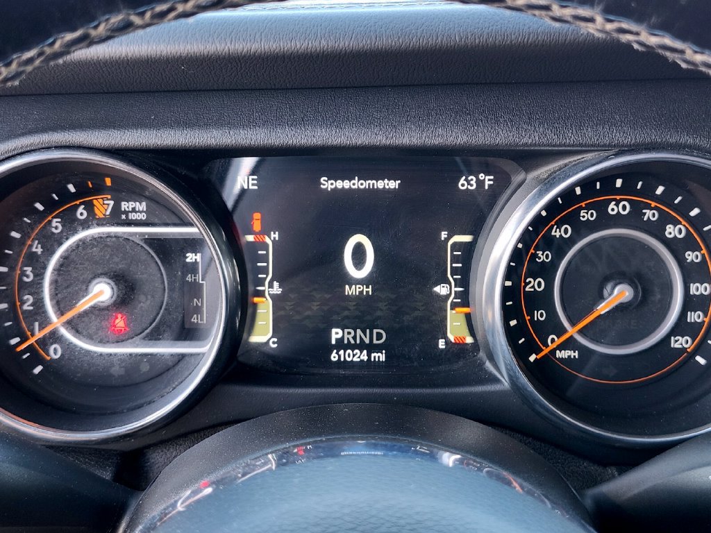 Used 2021 Jeep Wrangler Unlimited Sahara AWD/4WD image 30