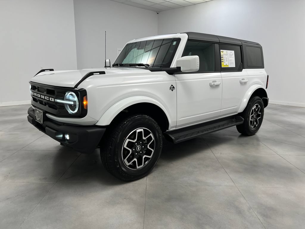 Used 2025 Ford Bronco Outer Banks AWD/4WD image 4
