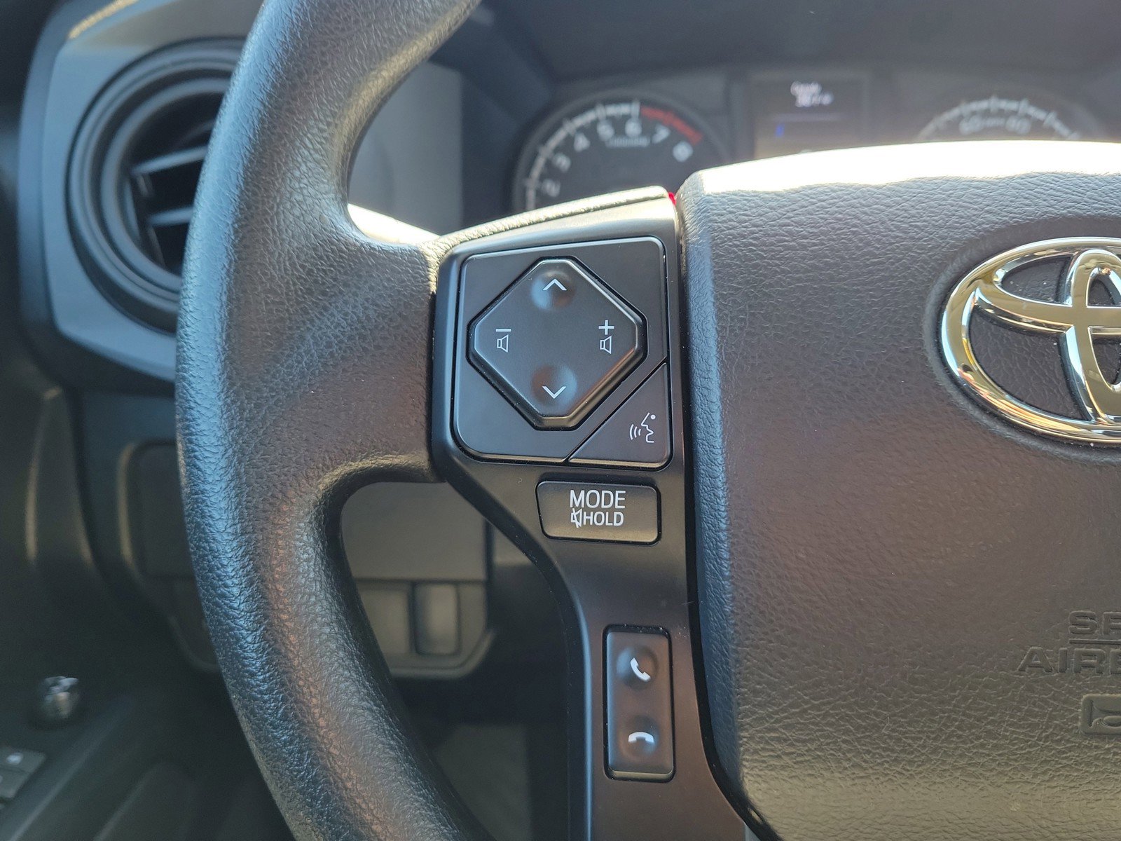 Used 2023 Toyota Tacoma SR AWD/4WD image 22