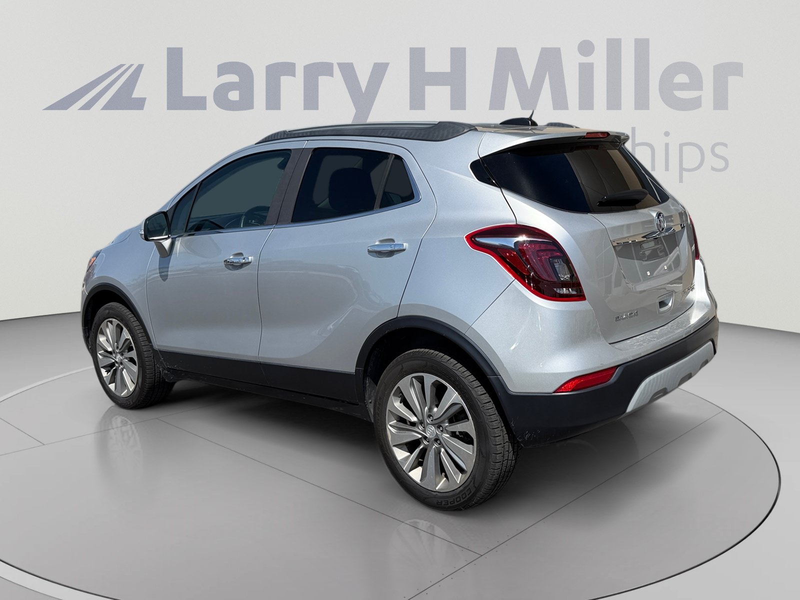 Used 2017 Buick Encore Preferred AWD/4WD image 3