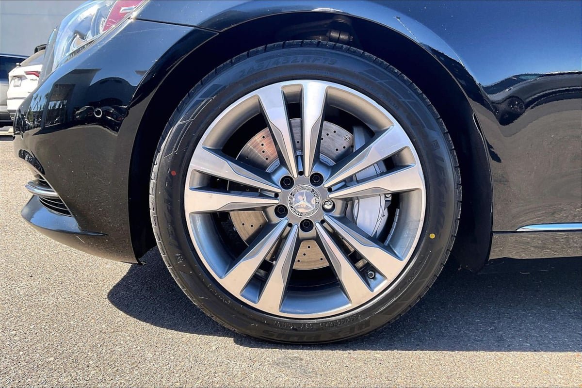 Used 2015 Mercedes-Benz S 550 Sedan image 9