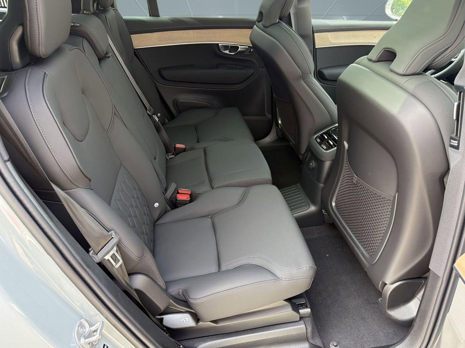 New 2026 Volvo XC90 T8 Plus w/ Protection Package AWD/4WD image 29