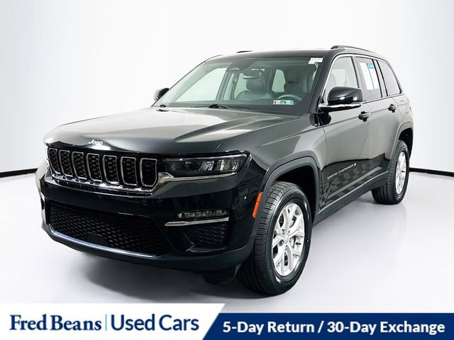 Used 2023 Jeep Grand Cherokee Limited AWD/4WD image 3
