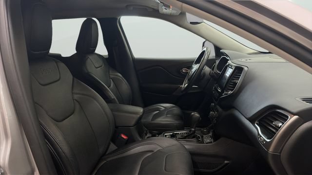 Used 2020 Jeep Cherokee Limited AWD/4WD image 12